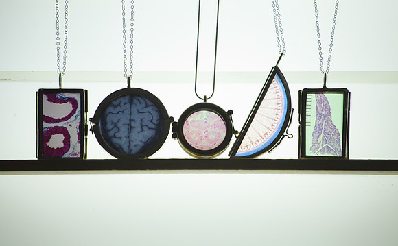 Slide necklaces